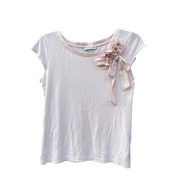 H&M blush satin flower and bow short sleeve blouse - Picture 2 of 7
